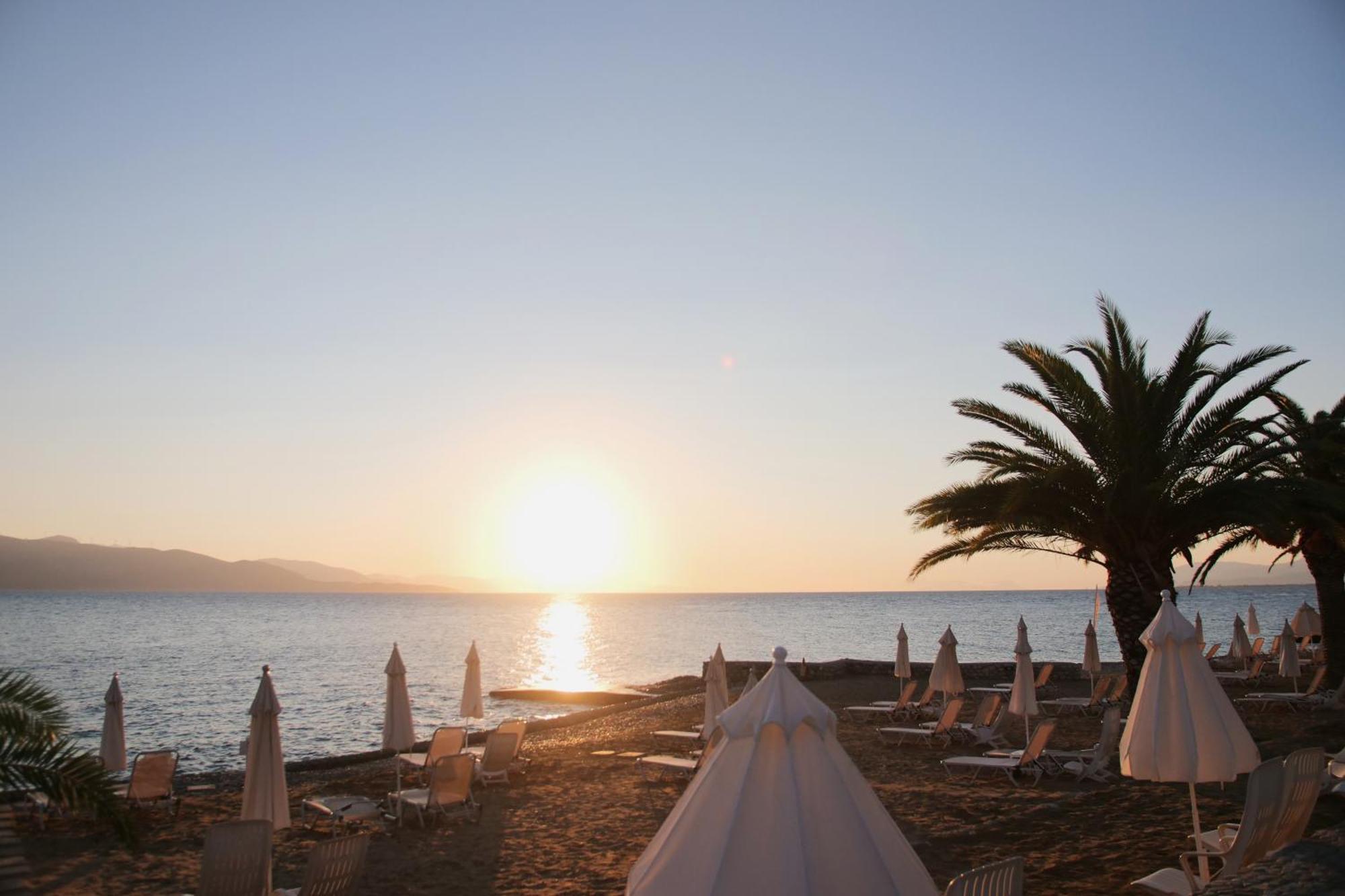 Long Beach Hotel & Resort Longos  Luaran gambar