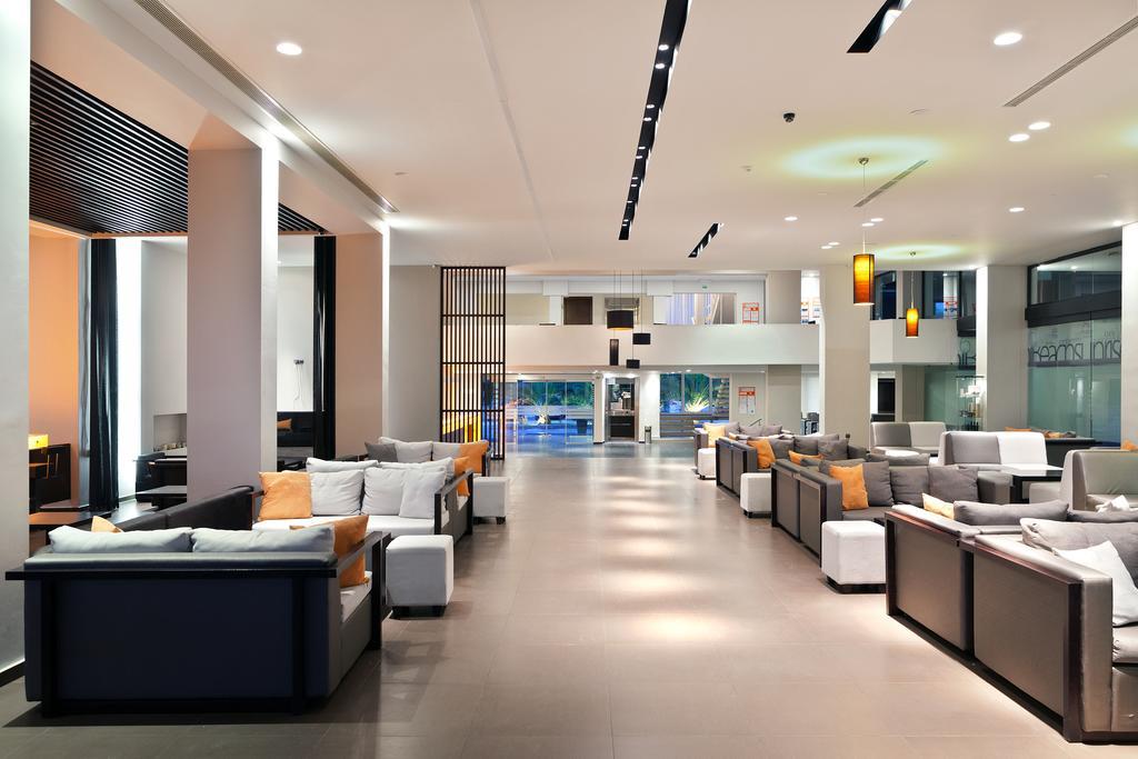 Long Beach Hotel & Resort Longos  Luaran gambar